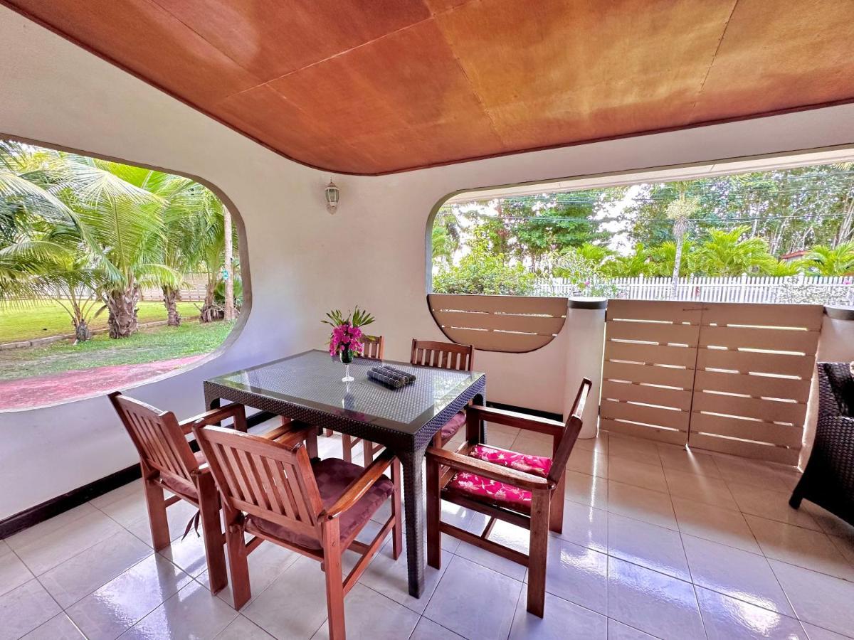 88 Days Self Catering Holidays & Accomodation Baie Lazare  Exterior photo